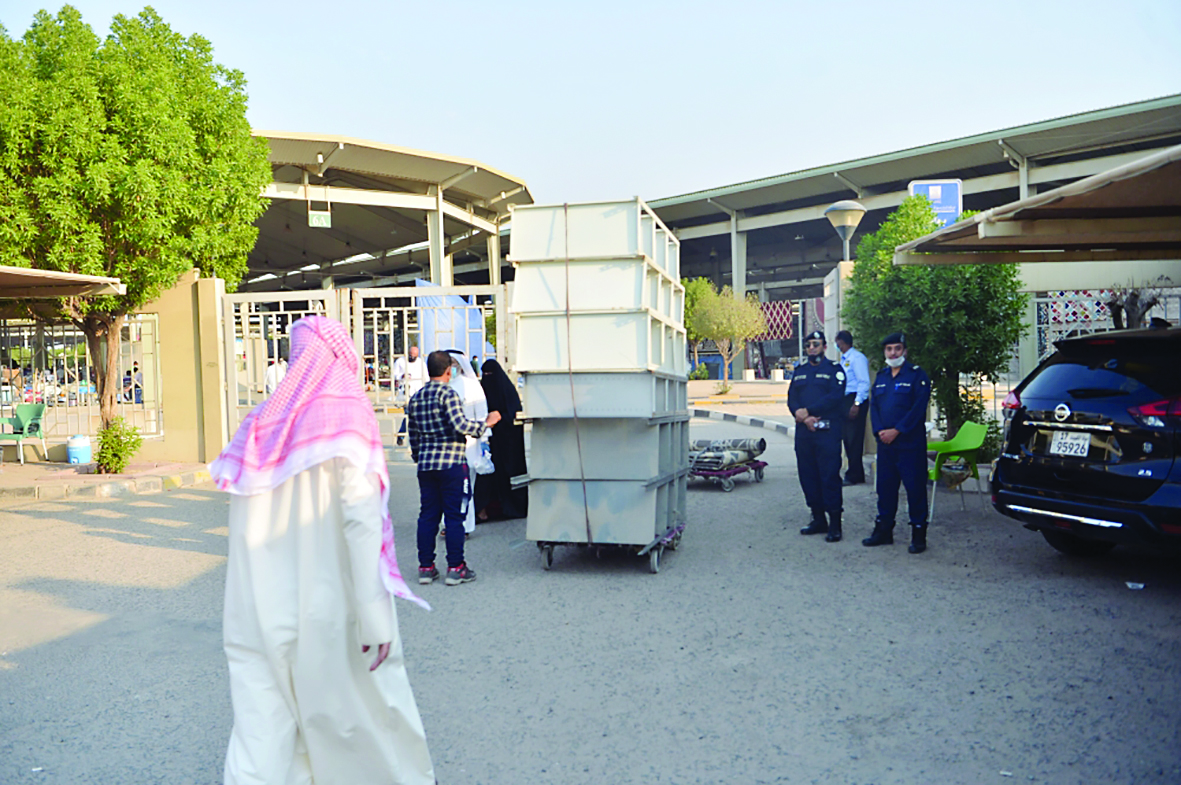 u0627u0633u062au0639u062fu0627u062fu0627u062a u0633u0648u0642 u0627u0644u062cu0645u0639u0629 u0623u0645u0633 u0644u0627u0633u062au0642u0628u0627u0644 u0631u0648u0627u062fu0647 u0627u0644u064au0648u0645t(u062au0635u0648u064au0631 u0646u0627u064au0641 u0627u0644u0639u0642u0644u0629)