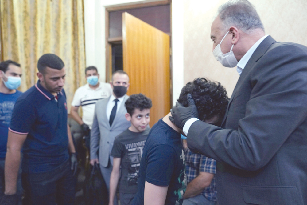 u0631u0626u064au0633 u0627u0644u0648u0632u0631u0627u0621 u0627u0644u0639u0631u0627u0642u064a u0645u0635u0637u0641u0649 u0627u0644u0643u0627u0638u0645u064a u064au0639u0632u0651u064a u0639u0627u0626u0644u0629 u0647u0634u0627u0645 u0627u0644u0647u0627u0634u0645u064a u0641u064a u0628u063au062fu0627u062f t(u0631u0648u064au062au0631u0632)