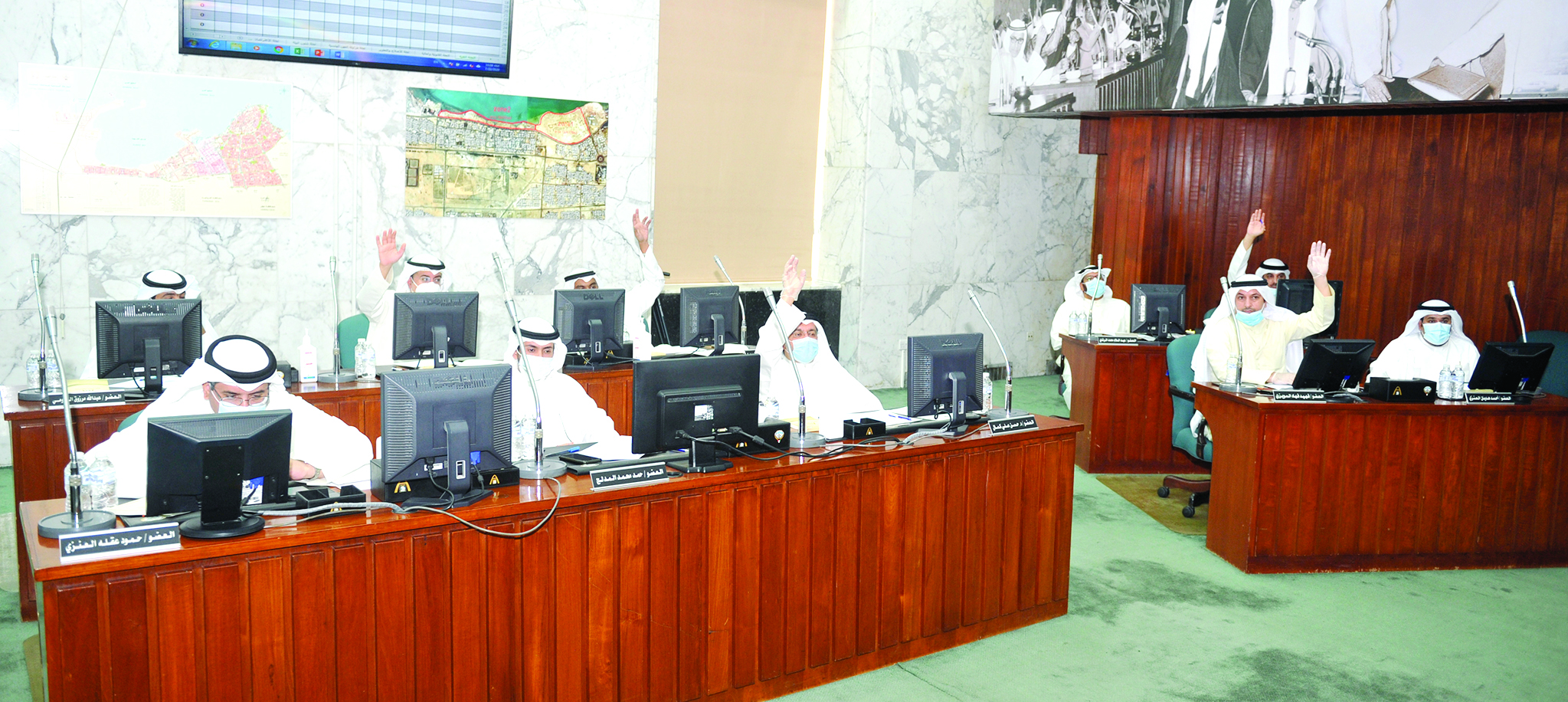 u062au0635u0648u064au062a u0628u0631u0641u0639 u0627u0644u0623u064au062fu064a t(u062au0635u0648u064au0631 u0633u0639u0648u062f u0633u0627u0644u0645)