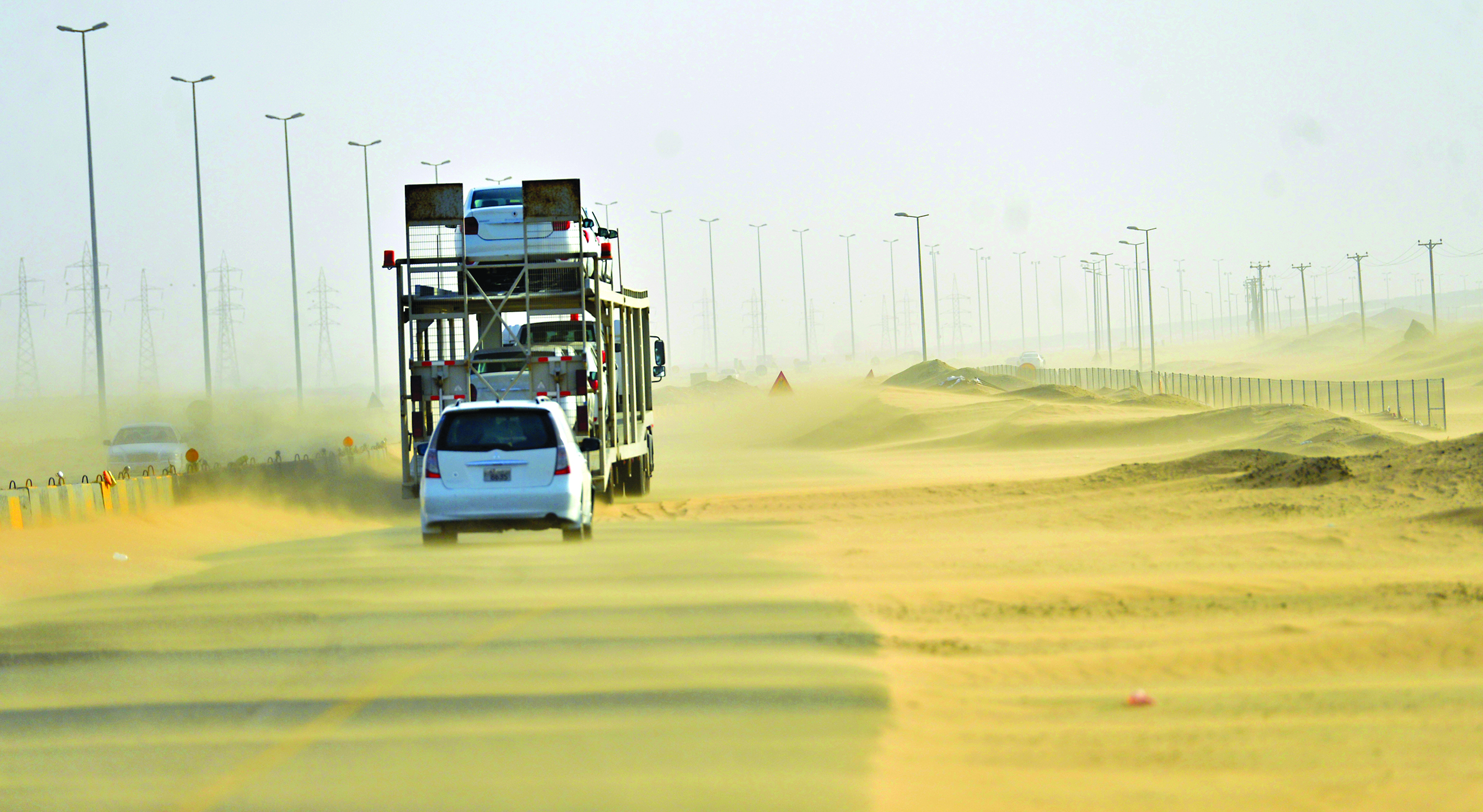 u0627u0644u0633u0627u0641u064a u0623u063au0644u0642 u062du0627u0631u0629 u0645u0646 u0627u0644u0637u0631u064au0642 t(u062au0635u0648u064au0631 u0646u0627u064au0641 u0627u0644u0639u0642u0644u0629)