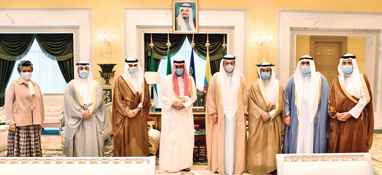 u0644u0642u0637u0629 u062cu0645u0627u0639u064au0629 u0644u0646u0627u0626u0628 u0627u0644u0623u0645u064au0631 u0645u0639 u0631u0626u064au0633 u0645u062cu0644u0633 u0627u0644u0623u0645u0629 u0648u0639u062fu062f u0645u0646 u0627u0644u0646u0648u0627u0628