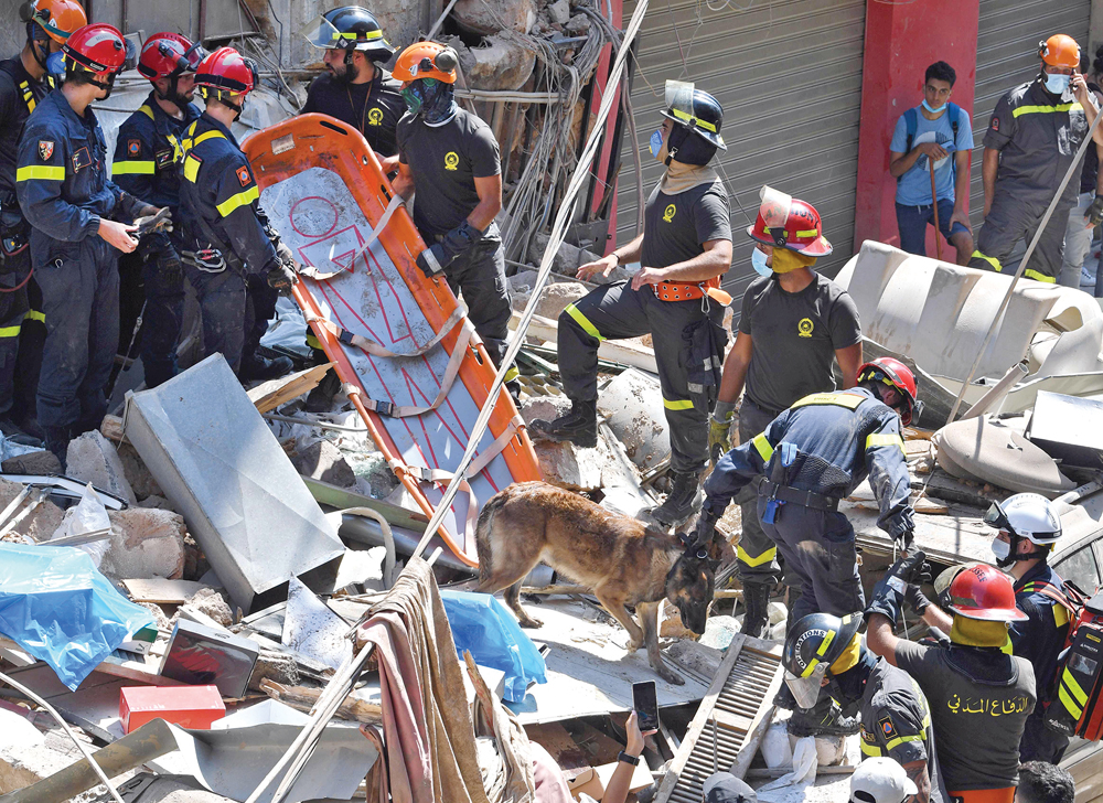 u0631u062cu0627u0644 u0625u0646u0642u0627u0630 u0648u0645u0633u0639u0641u0648u0646 u064au0628u062du062bu0648u0646 u0639u0646 u0645u0641u0642u0648u062fu064au0646 u062au062du062a u0631u0643u0627u0645 u0645u0631u0641u0623 u0628u064au0631u0648u062a u0627u0644u0645u064fu062fu0645u0651u0631 