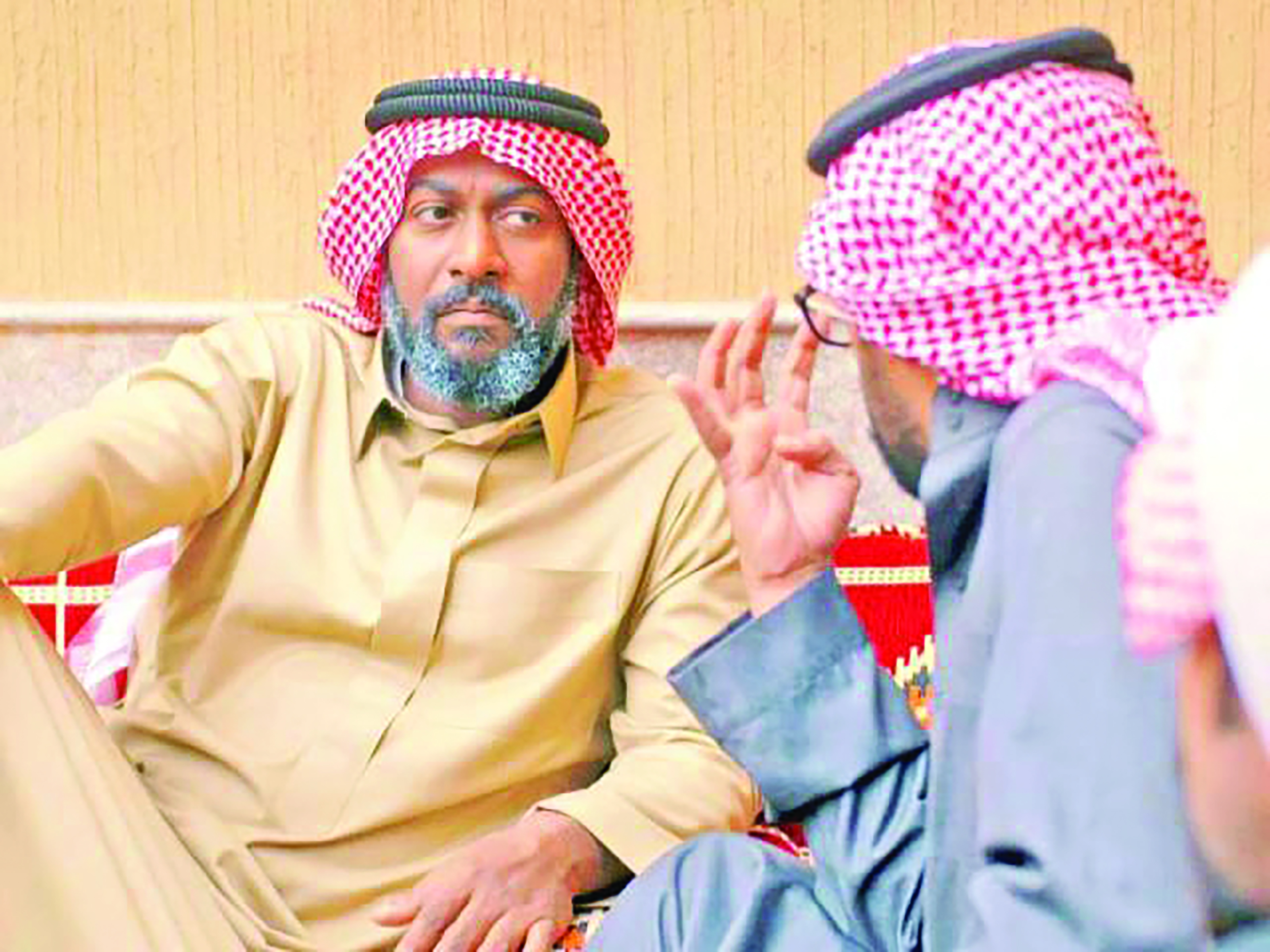 u0641u064au0635u0644 u0627u0644u0639u0645u064au0631u064a u0641u064a u0645u0634u0647u062f u0645u0646 u00abu0639u0646u062fu0645u0627 u064au0643u062au0645u0644 u0627u0644u0642u0645u0631u00bb