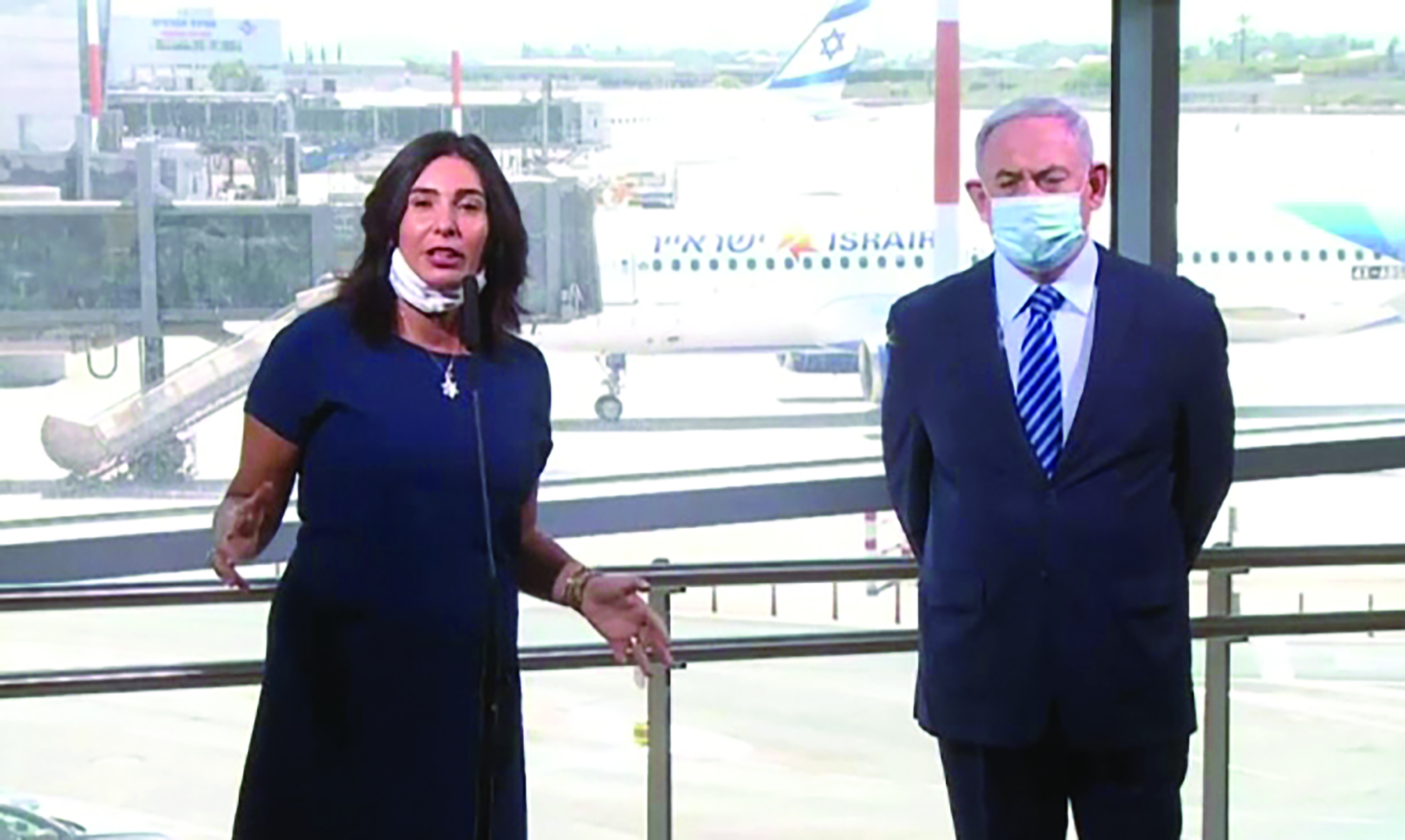 u0646u062au0646u064au0627u0647u0648 u064au0633u062au0645u0639 u0625u0644u0649 u0631u064au063au064au0641 u0623u062bu0646u0627u0621 u0645u0624u062au0645u0631 u0635u062du0627u0641u064a u0641u064a u0645u0637u0627u0631 u0628u0646 u063au0648u0631u064au0648u0646 u0623u0645u0633