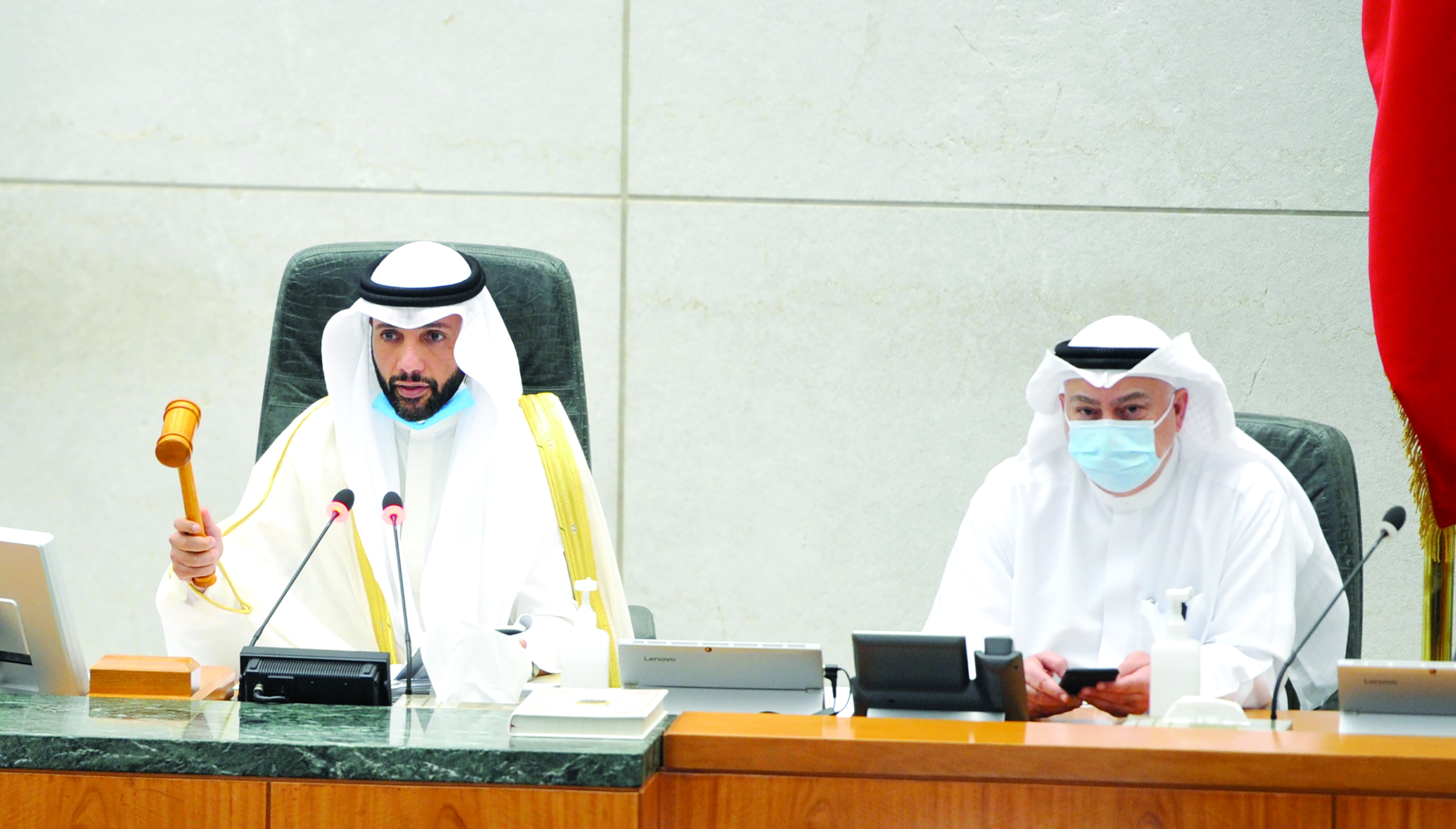 الغانم مترئساً الجلسة