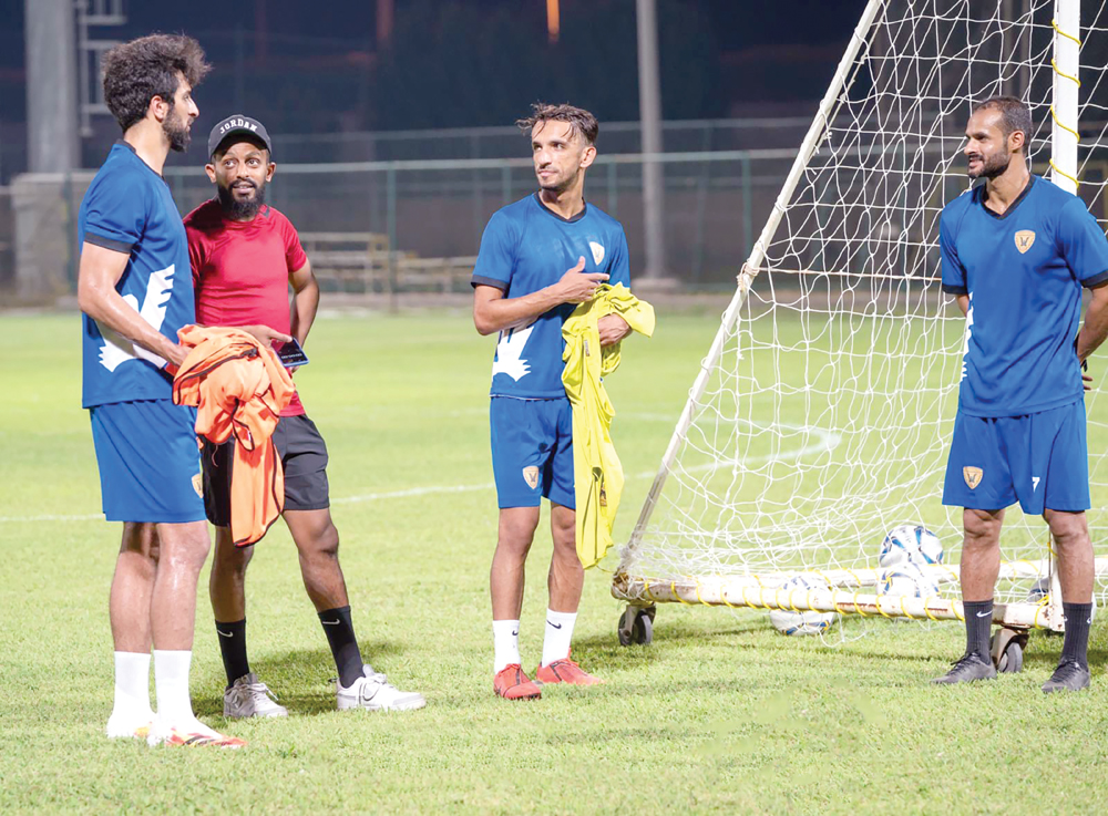 u0627u0644u062bu0644u0627u062bu064a u0628u062fu0631 u0627u0644u0645u0637u0648u0639  u0648u0635u0627u0644u062d u0627u0644u0634u064au062e u0648u0641u0647u062f u0627u0644u0623u0646u0635u0627u0631u064a u064au0642u0648u062fu0648u0646 u00abu0627u0644u0623u0635u0641u0631u00bb u0645u064au062fu0627u0646u064au0627u064b... u0627u0644u064au0648u0645 