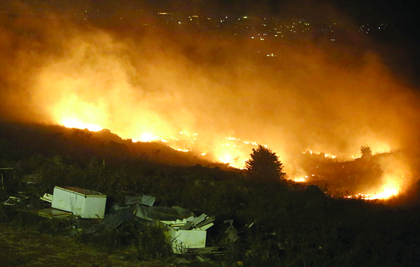 u0646u064au0631u0627u0646 u0627u0644u062du0631u0627u0626u0642 u062au062au0635u0627u0639u062f u0641u064a u0642u0631u064au0629 u062du0648u0644u0627 u0639u0642u0628 u0627u0644u0642u0635u0641 u0627u0644u0625u0633u0631u0627u0626u064au0644u064at (u0631u0648u064au062au0631u0632)