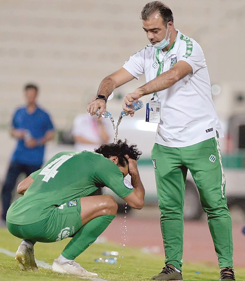  u0627u062fu0627u0631u064a u0627u0644u0639u0631u0628u064a u0627u062du0645u062f u0627u0644u0646u062cu0627u0631 u00abu064au0631u0634u00bb u0627u0644u0645u0627u0621 u0639u0644u0649 u0631u0623u0633 u0644u0627u0639u0628u0647 