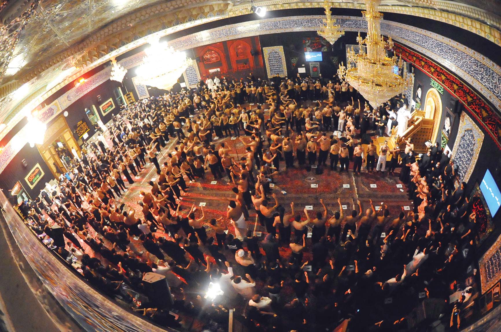 u062cu0627u0646u0628 u0645u0646 u0627u0644u0645u062cu0644u0633 u0627u0644u0639u0627u0634u0648u0631u0627u0626u064a u0641u064a u0627u0644u062du0633u064au0646u064au0629 u0627u0644u0643u0631u0628u0644u0627u0626u064au0629t (u062au0635u0648u064au0631 u0646u0627u064au0641 u0627u0644u0639u0642u0644u0629)