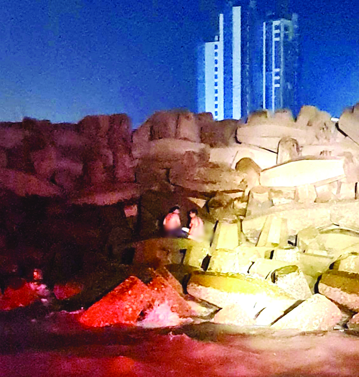 u0627u0644u0634u0627u0628u0627u0646 u0641u0648u0642 u0627u0644u0635u062eu0648u0631