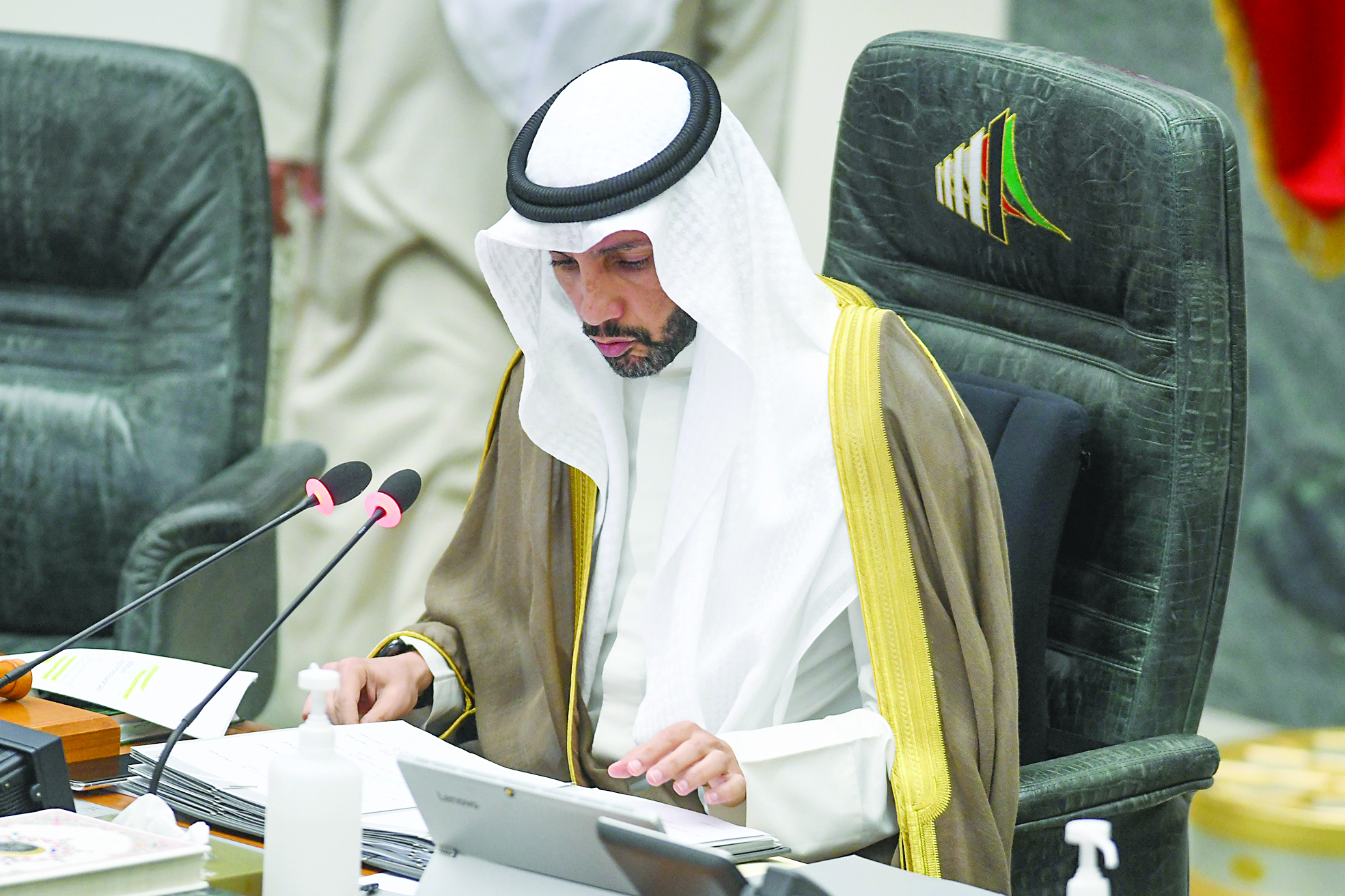 u0631u0626u064au0633 u0645u062cu0644u0633 u0627u0644u0623u0645u0629 u0645u062au0631u0626u0633u0627u064b u0627u0644u062cu0644u0633u0629 u0644u064au0644 u0627u0644u062bu0644u0627u062bu0627u0621 t(u062au0635u0648u064au0631 u0646u0627u064au0641 u0627u0644u0639u0642u0644u0629)