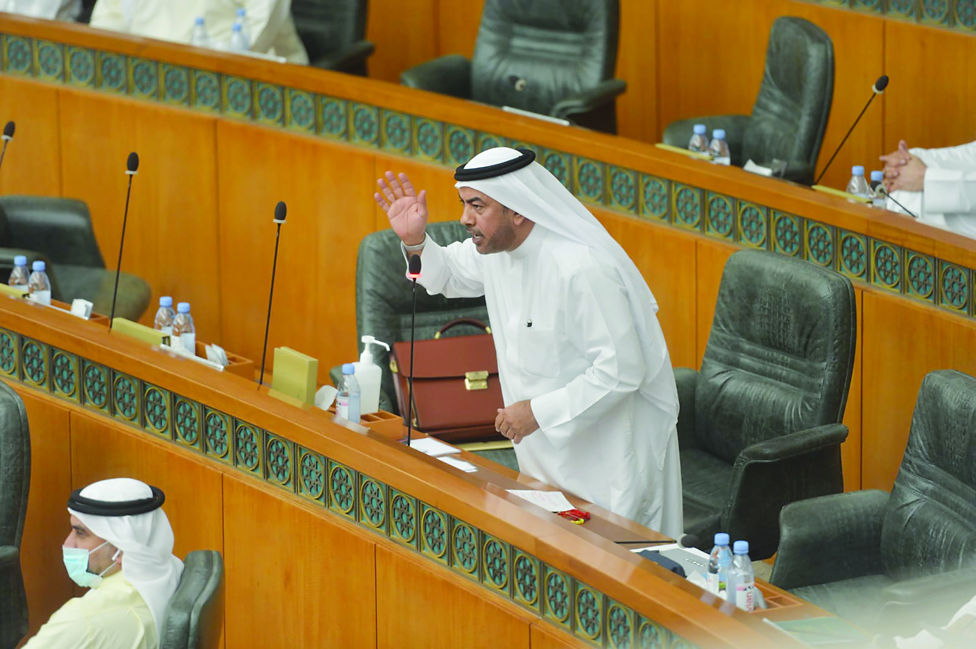 الدقباسي متحدثاً