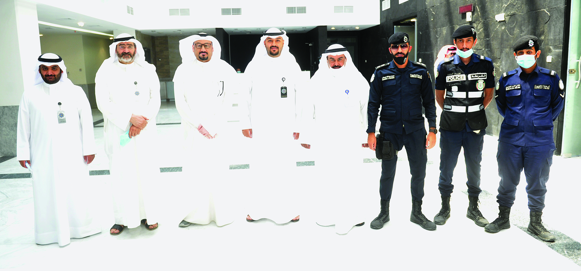 u0627u0644u0645u0630u0646 u0645u062au0648u0633u0637u0627 u0639u062fu062fu0627 u0645u0646 u0645u0648u0638u0641u064a u00abu0627u0644u0647u064au0626u0629u00bb u0648u0631u062cu0627u0644 u0627u0644u0623u0645u0646   t     (u062au0635u0648u064au0631 u0633u0639u0648u062f u0633u0627u0644u0645)