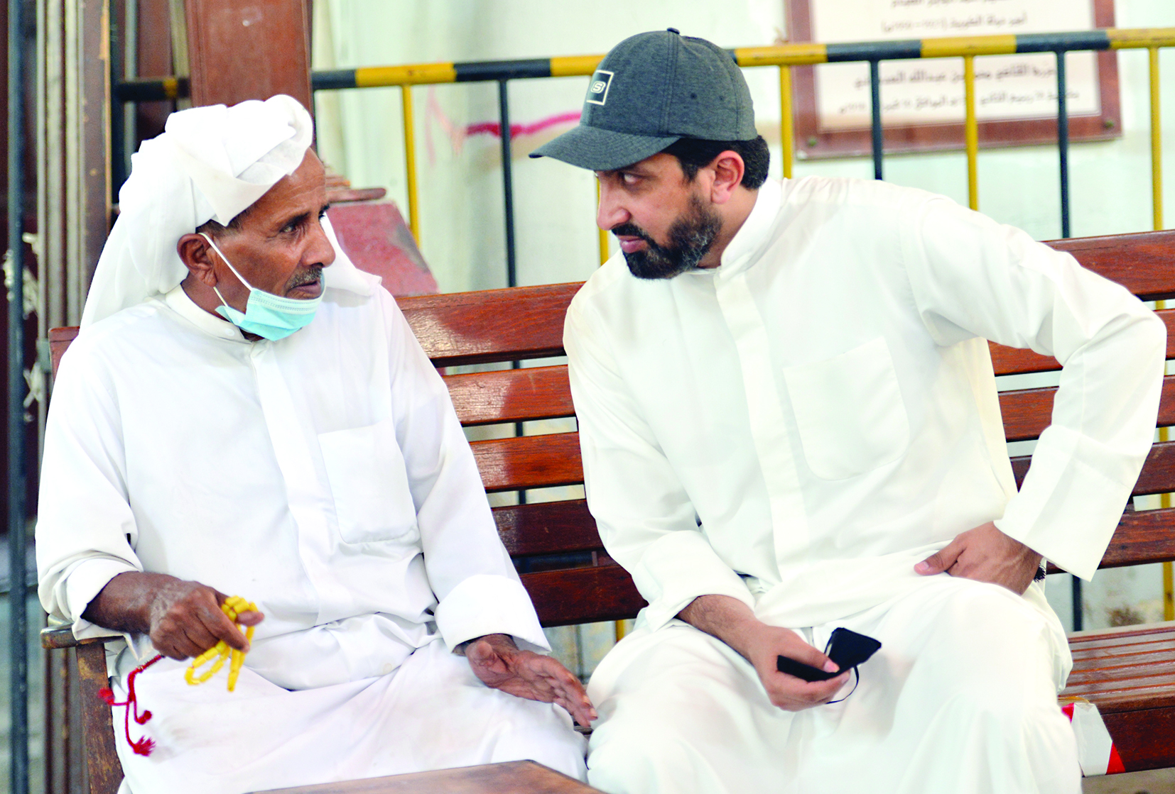 العيدروس يروي ذكرياته للزميل غانم السليماني