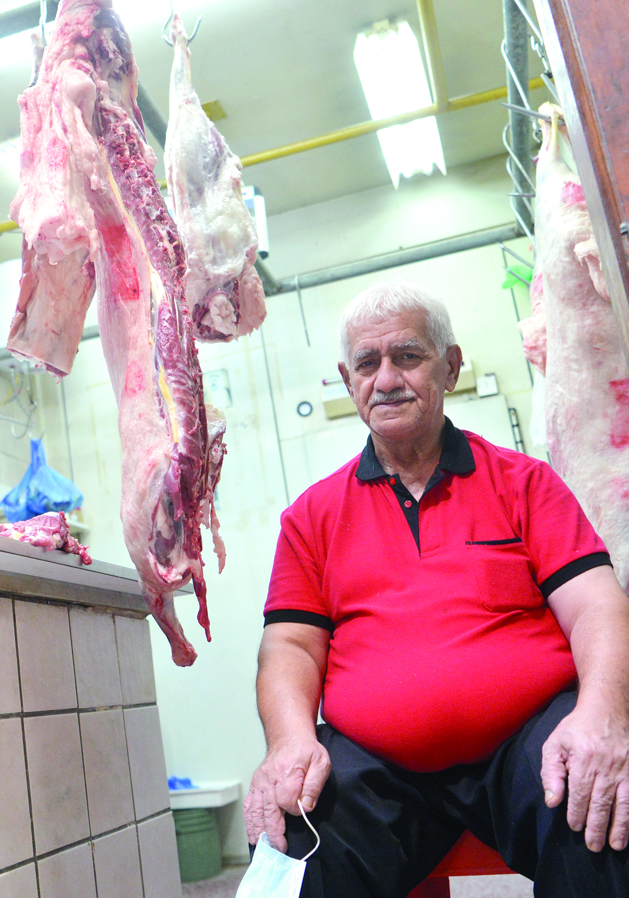 مقيم تجاوز الـ 60 عاماً