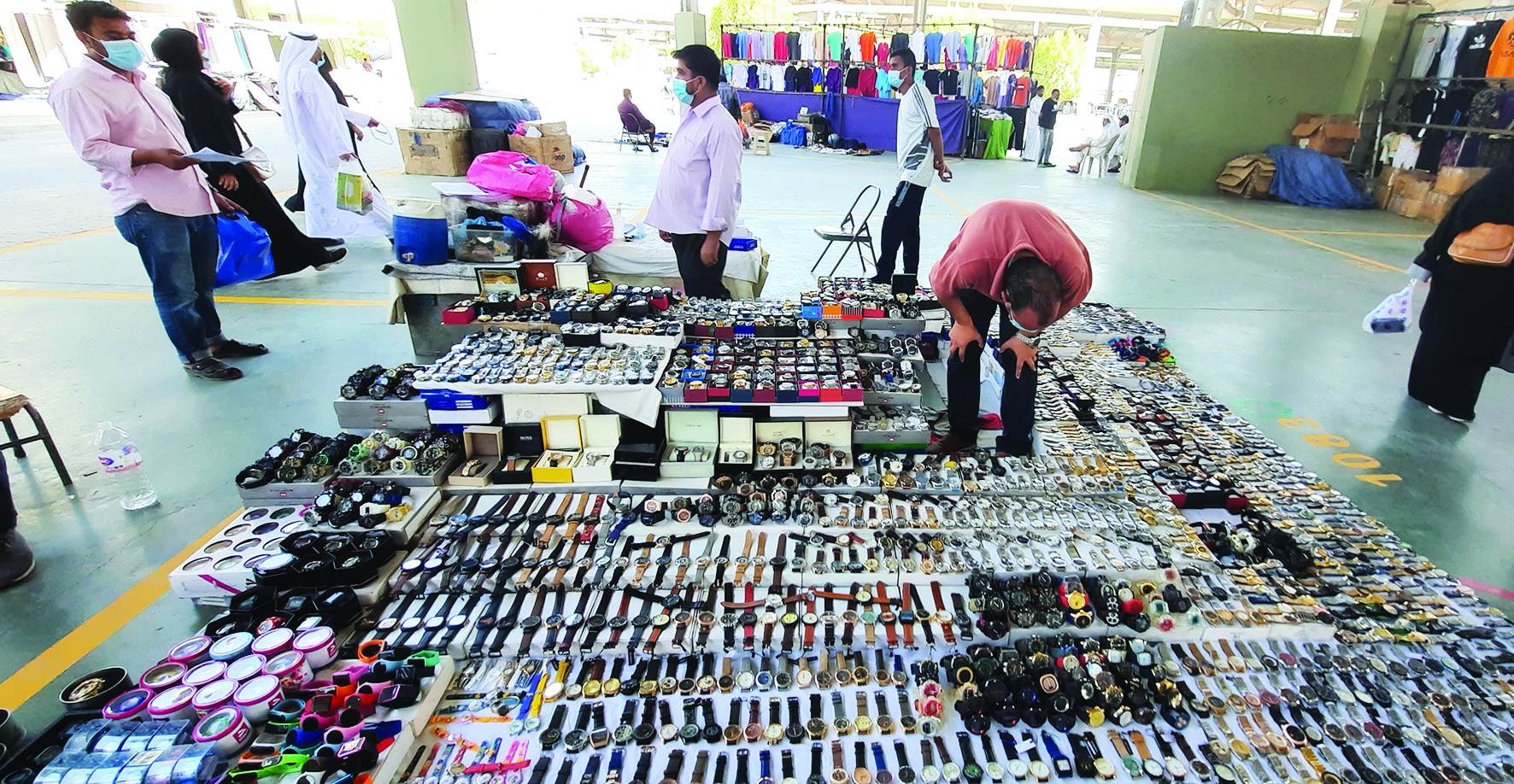 الساعات الجديدة والمستعملة