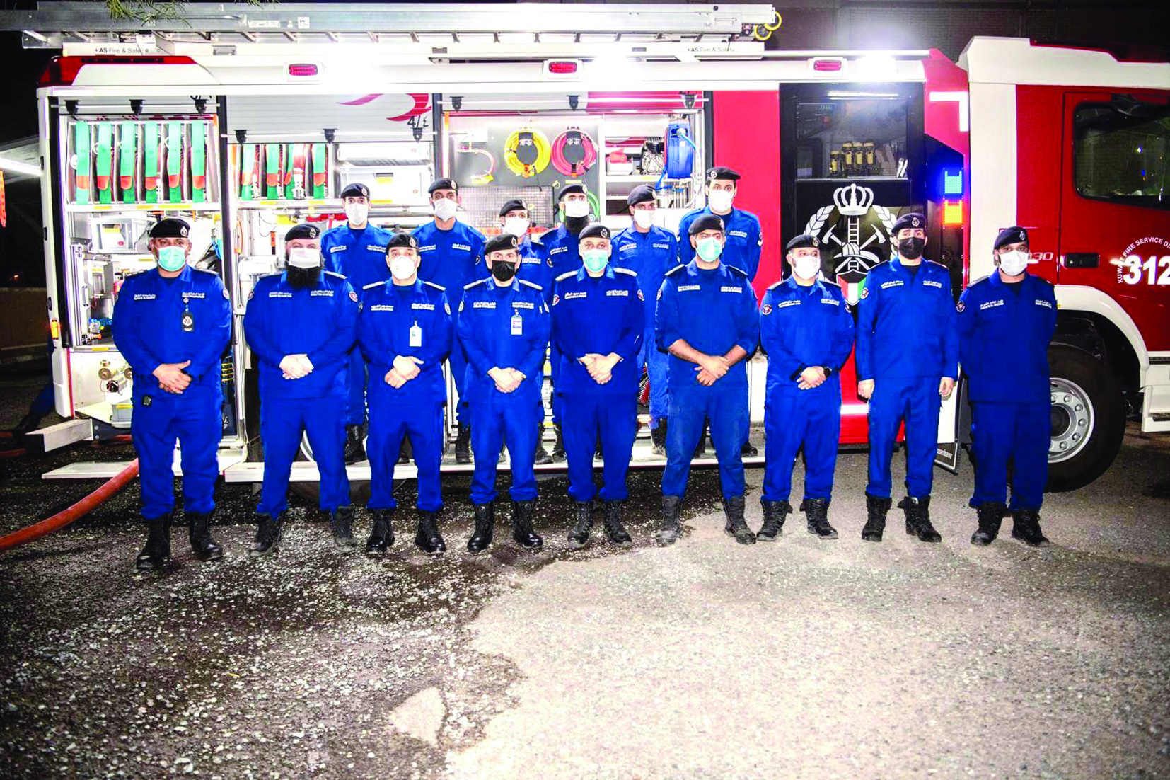 u0627u0644u0641u0631u064au0642 u0627u0644u0645u0643u0631u0627u062f u0648u0639u062fu062f u0645u0646 u0642u064au0627u062fu064au064a u00abu0627u0644u0625u0637u0641u0627u0621u00bb u0623u0645u0627u0645 u0627u0644u0645u0631u0643u0628u0629 u0627u0644u062cu062fu064au062fu0629 u0644u0645u0643u0627u0641u062du0629 u0627u0644u062du0631u0627u0626u0642