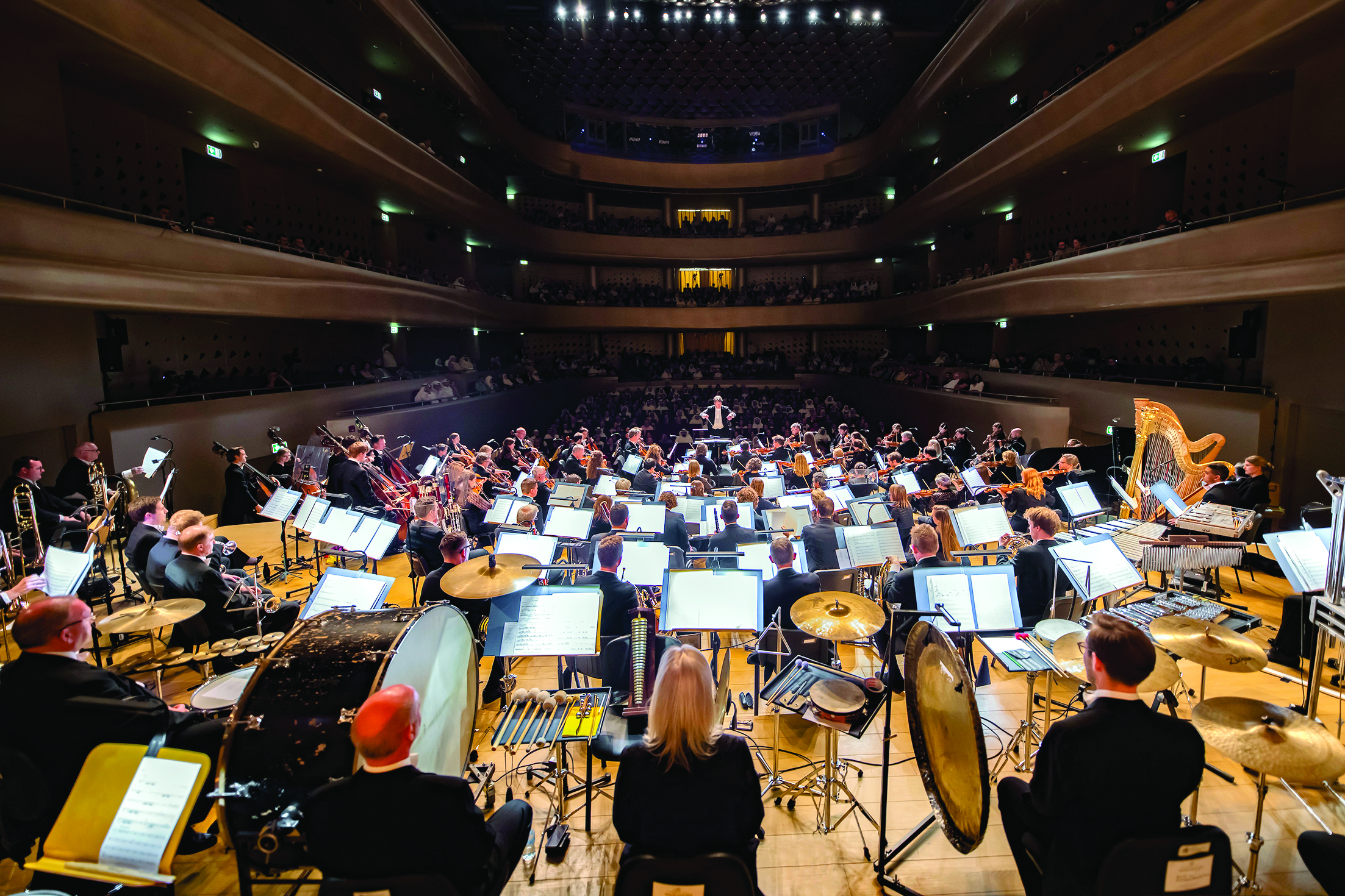 إقبال عالٍ على الأمسيات الموسيقية الكلاسيكية «الأوركسترا الملكية البريطانية»