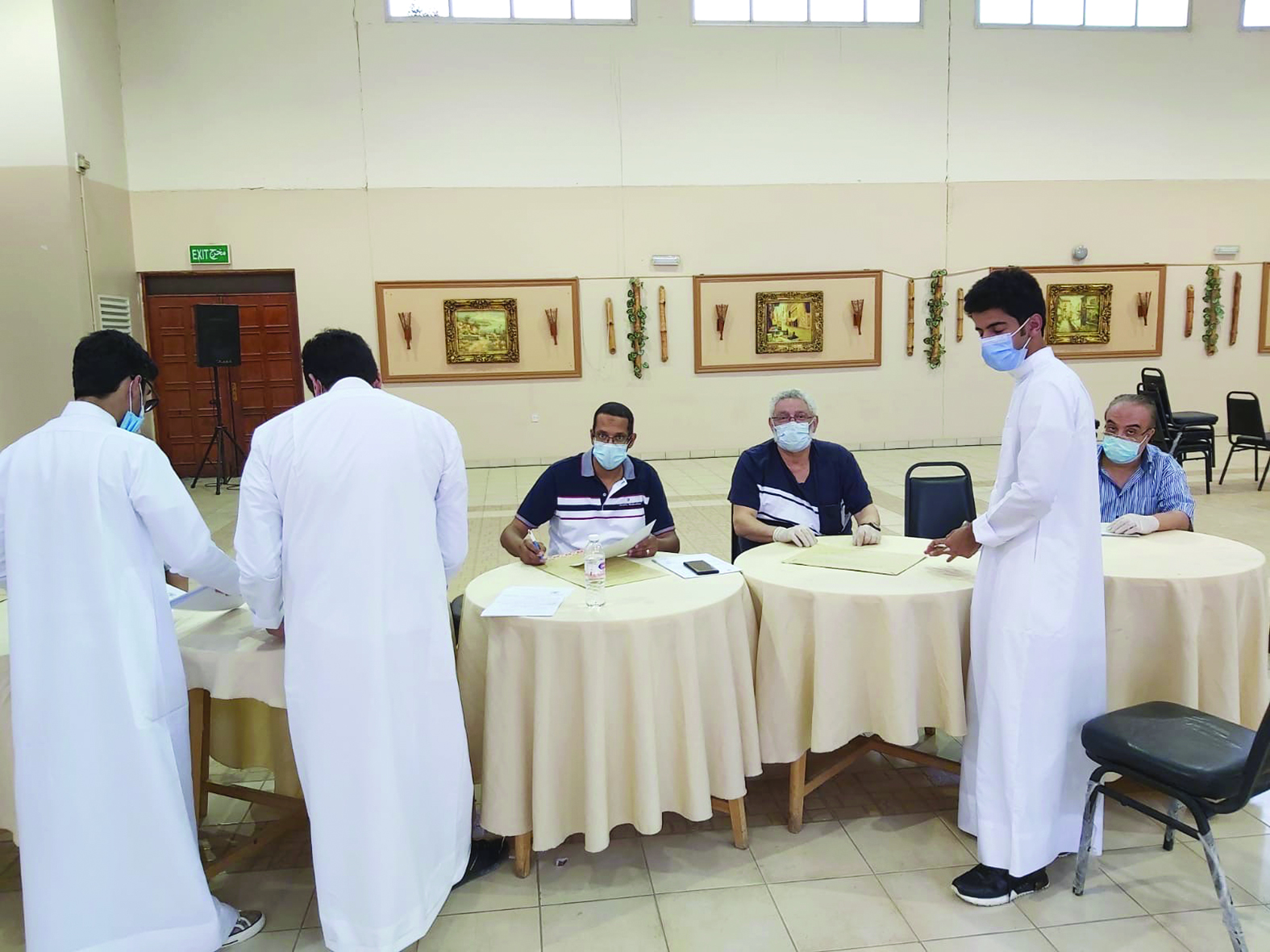 u062au0648u0632u064au0639 u0627u0644u0634u0647u0627u062fu0627u062a u0641u064a u0645u062fu0627u0631u0633 u0627u0644u0623u062du0645u062fu064a