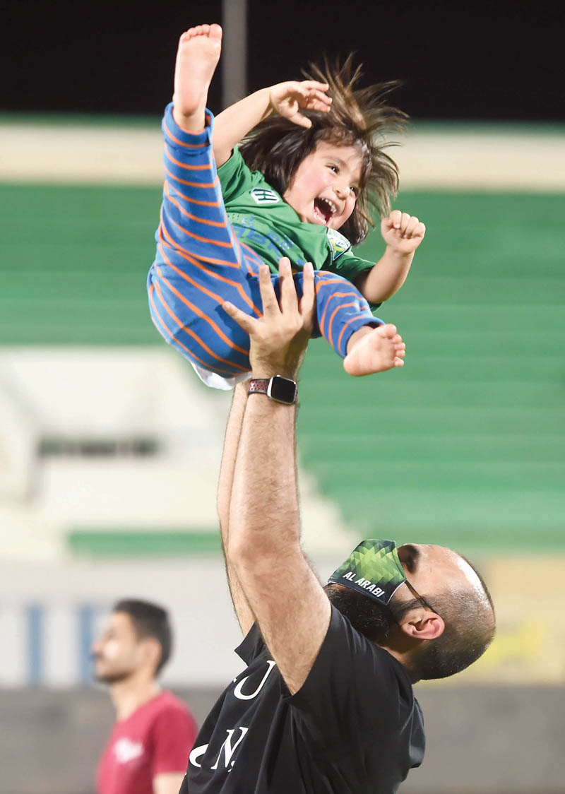 u0645u0634u0627u0647u062f u0645u0646 u0627u062du062au0641u0627u0644u0627u062a u062cu0645u0647u0648u0631 u00abu0627u0644u0623u062eu0636u0631u00bb u0641u064a u0627u0633u062au0627u062f u0635u0628u0627u062d u0627u0644u0633u0627u0644u0645 (u062au0635u0648u064au0631 u0623u0633u0639u062f u0639u0628u062fu0627u0644u0644u0647)