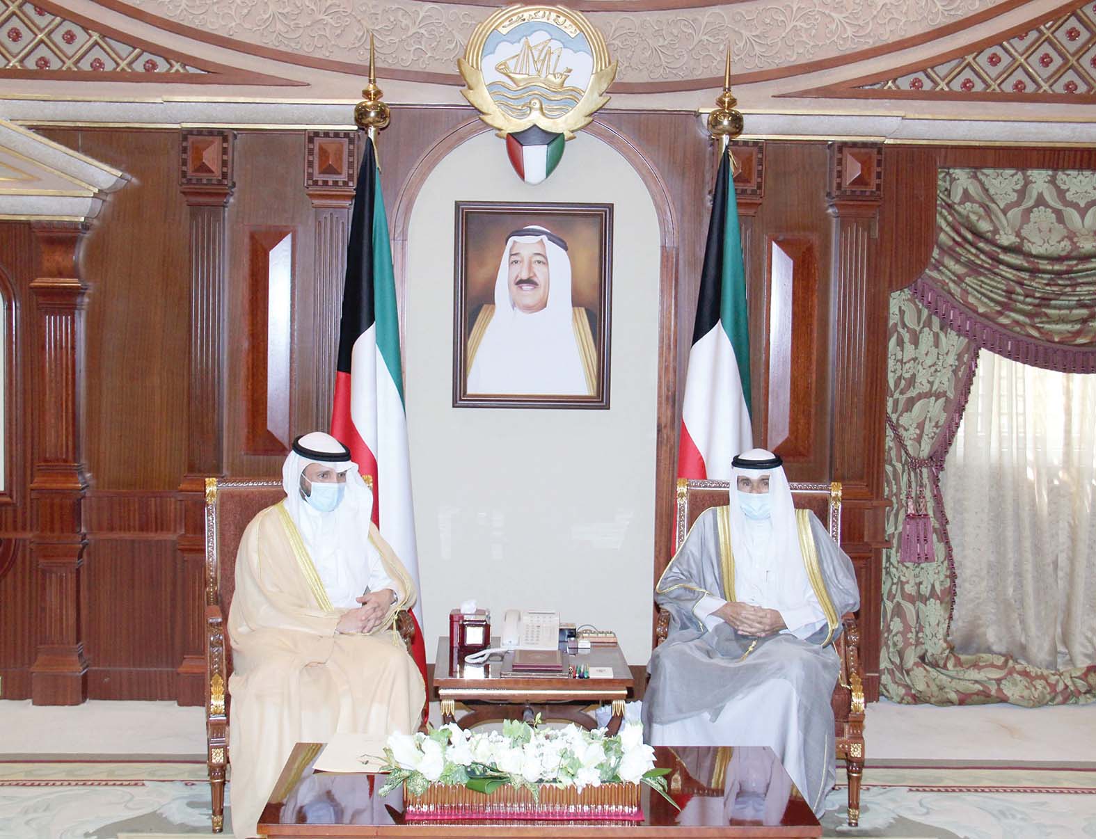سمو نائب الأمير مستقبلاً الغانم