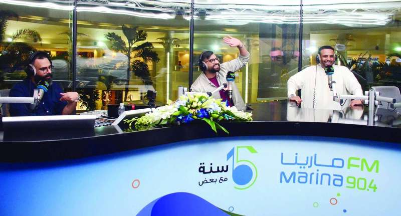 الدغيشم ونجم وملك في الاستوديو