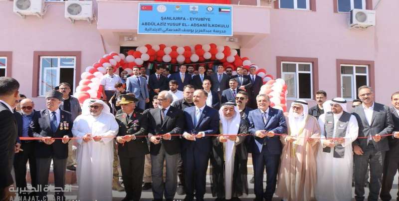 افتتاح مدارس للنازحين السوريين في تركيا 