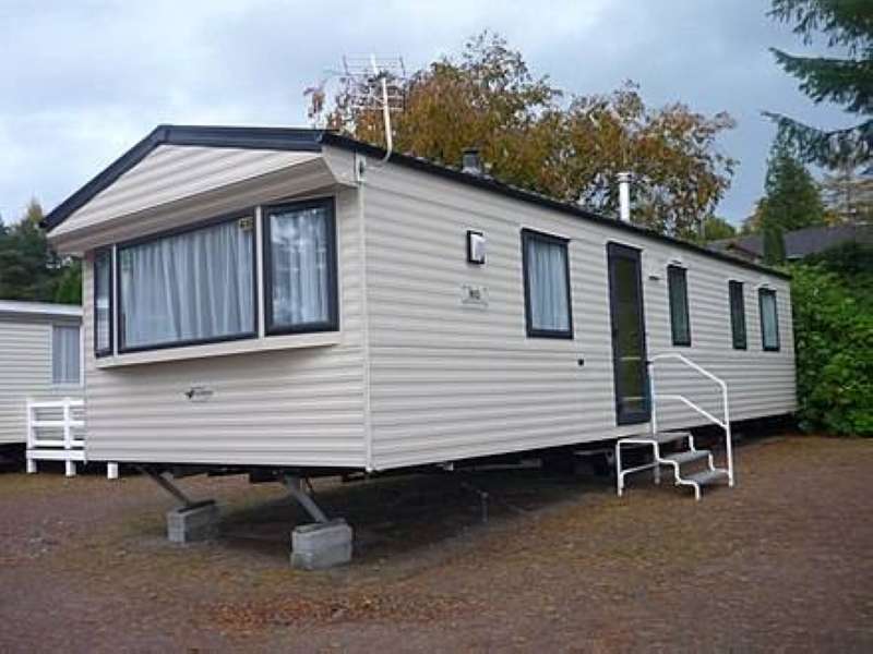 اللص سرق محتويات ثمينة وكهربائيات