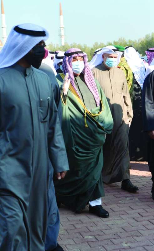 ناصر المحمد مشاركاً في التشييع