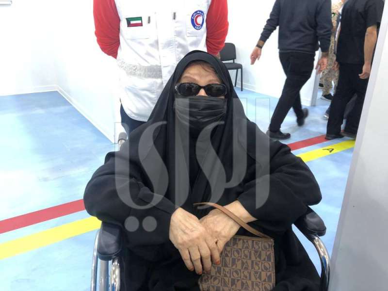 والدة الوزير الكندري تحض كبار السن على تلقي التطعيم