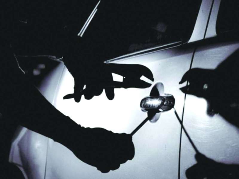 المباحثيون يواصلون تتبع الجناة حتى يتم ضبطهم 