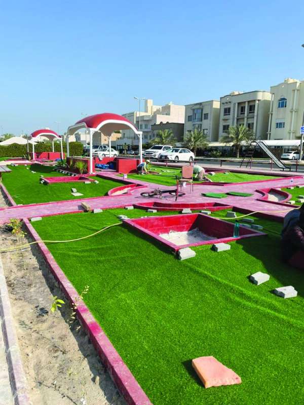 ساحة القادسية تحولت إلى حديقة 	 (تصوير سعود سالم)