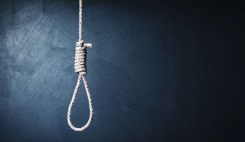 البنغلاديشي شنق نفسه في غرفته