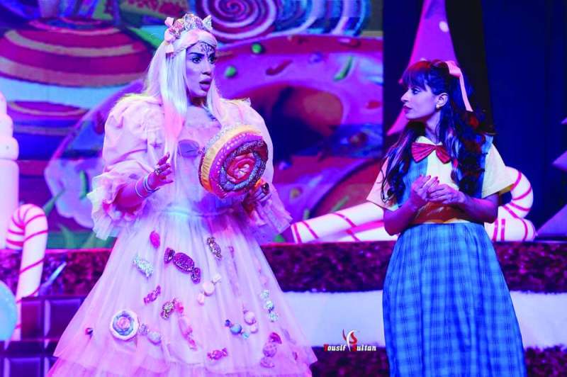 نسرين سروري وفاطمة عبدالرحيم في «كانديز آيلاند»