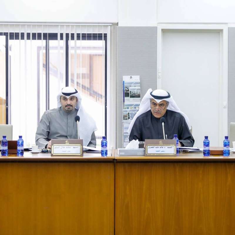 جانب من اجتماع اللجنة التشريعية الأخير يوم الأحد الماضي