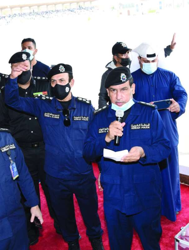 النهام مشاركاً بإعلان أسماء الضباط في أحد التخصصات