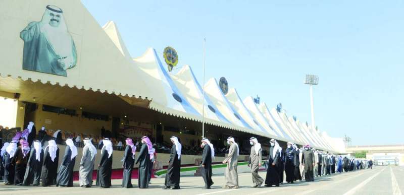 الطلبة الضباط لدى توافدهم إلى الأكاديمية