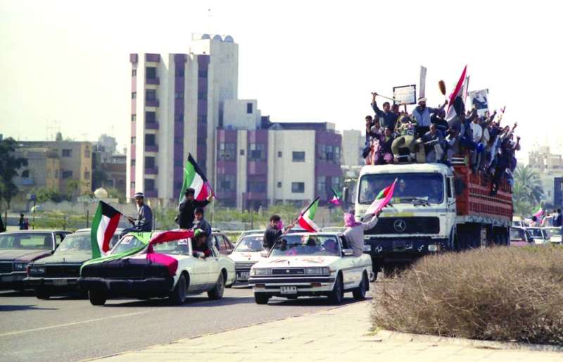 الجنود الفرنسيون واكبوا أفراح أهل الكويت عند التحرير 