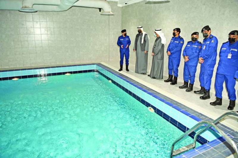 المركز مجهز بحمام سباحة متطور