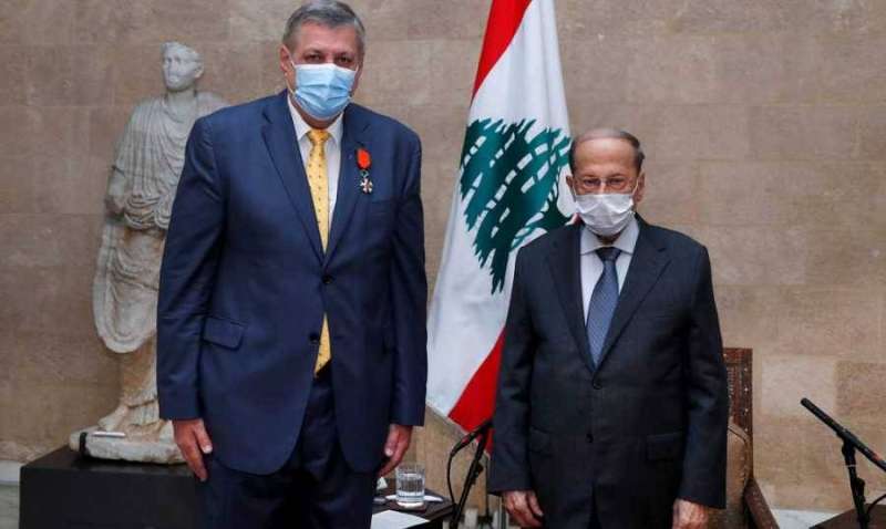 عون مستقبلاً كوبيتش خلال زيارة وداعية لمناسبة انتهاء عمله في لبنان