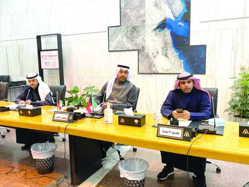 جانب من اجتماع لجنة العاصمة 