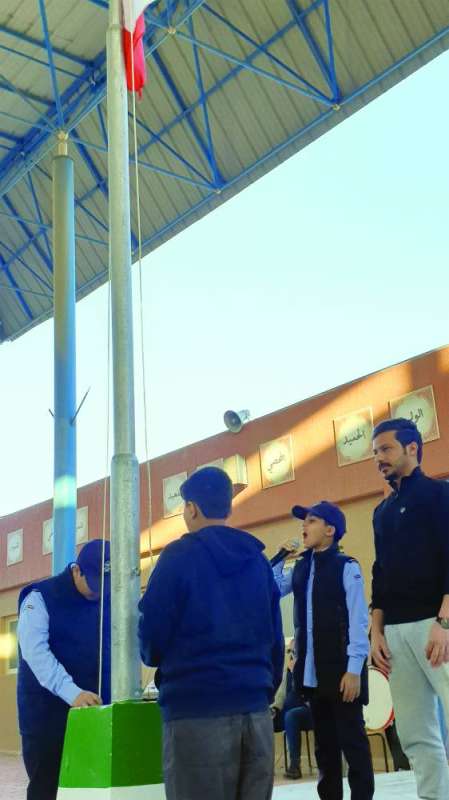 شوق طلابي... إلى تحية العلم