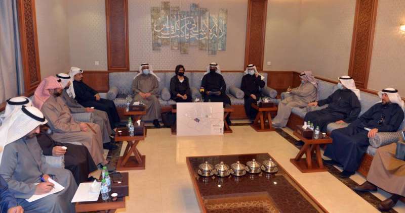 المشاركون في اللقاء (تصوير نايف العقلة)