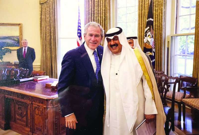 الجارالله مع الرئيس الأميركي الأسبق جورج بوش