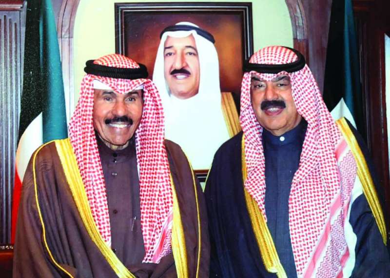 صاحب السمو الأمير نواف الأحمد مع الجارالله