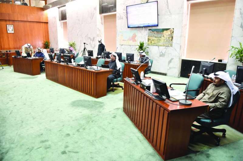 جانب من فعاليات الجلسة 