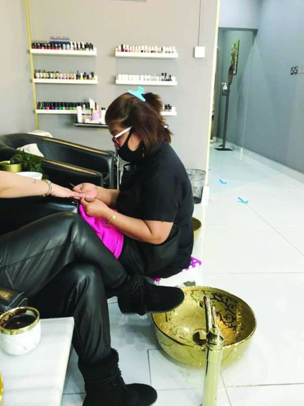 قلة الاقبال في الصالون