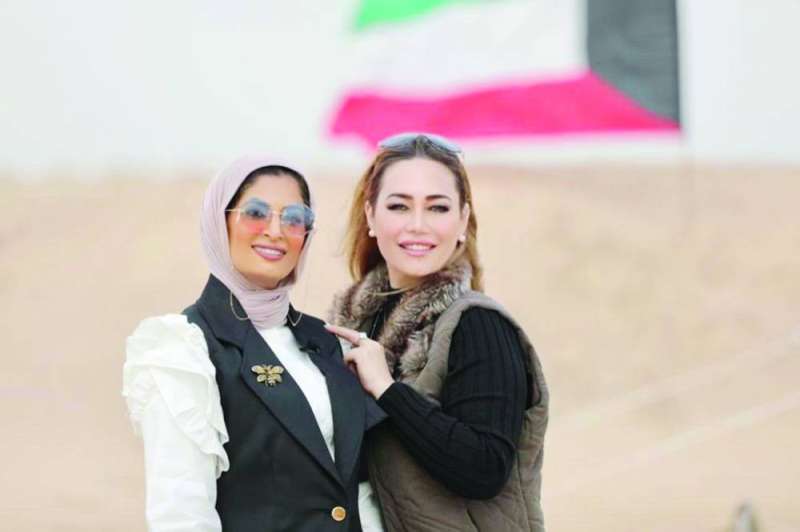 أمل الملا مع المخرجة هنادي رشاد