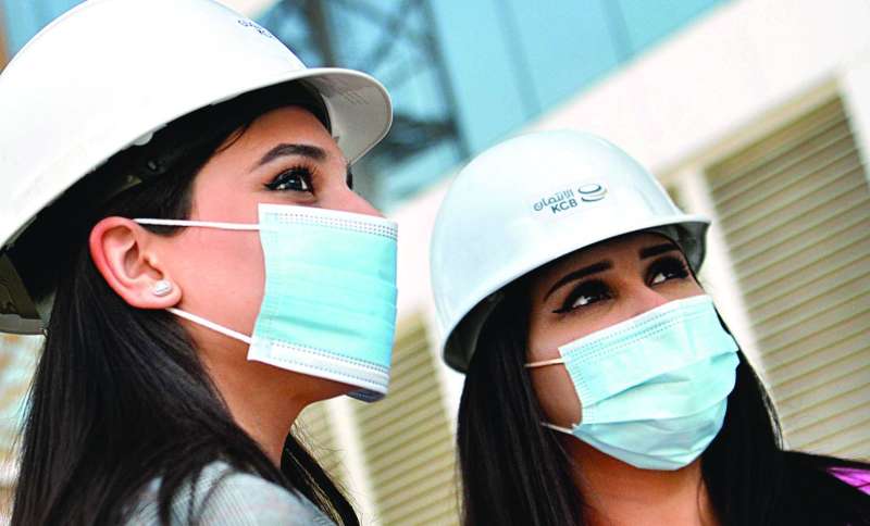 عيون ترقب الصرح المعماري للائتمان