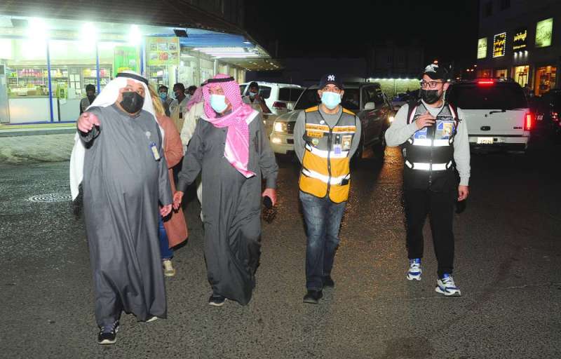 عبد الفتاح العلي خلال الجولة (تصوير سعود سالم)